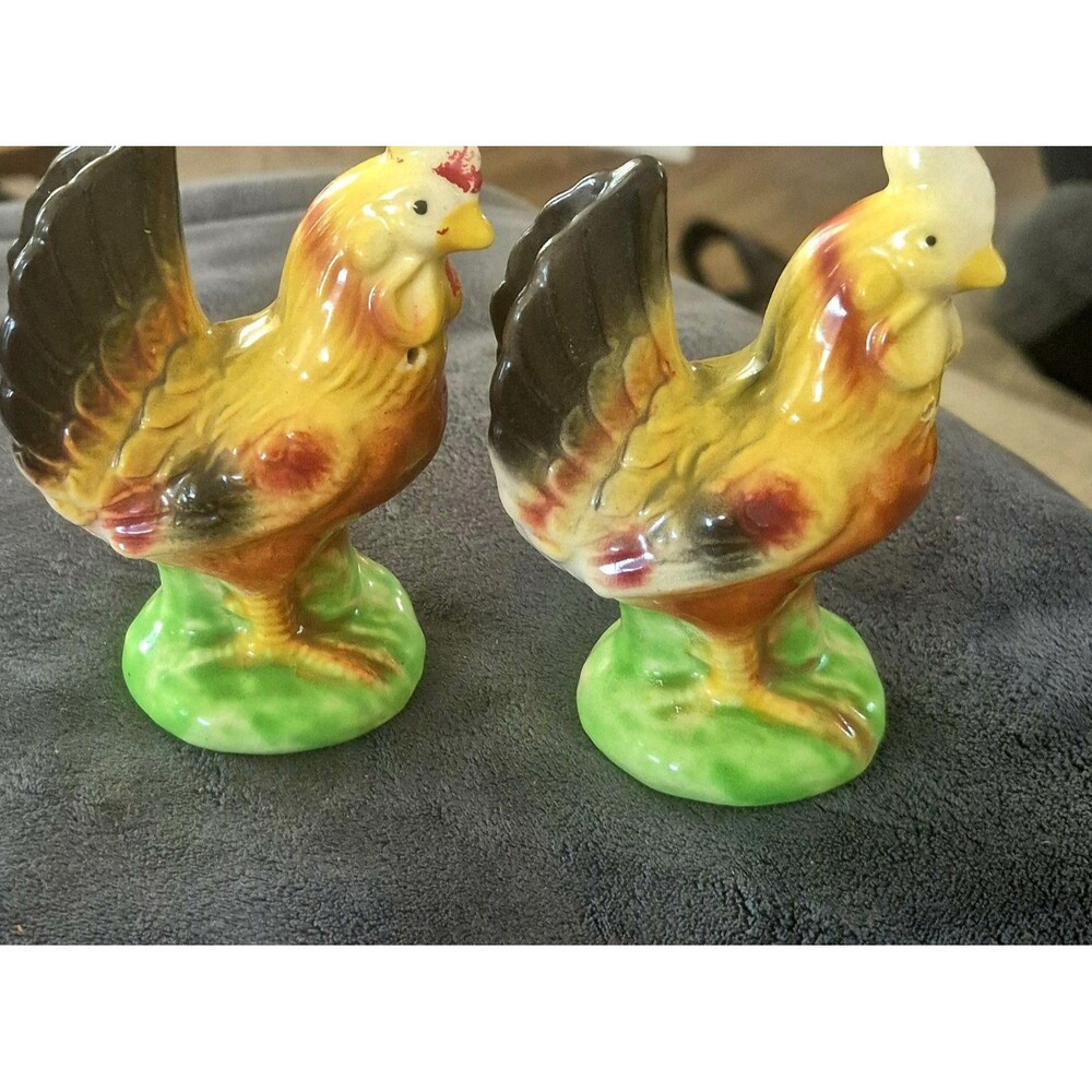Vintage Ceramic Rooster Hen Shakers Lot Mismatched Both Pepper Unmarked